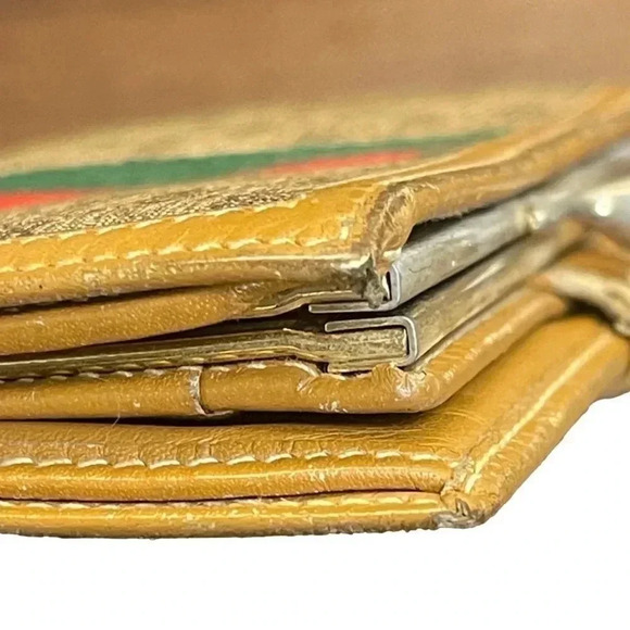 VINTAGE Gucci kisslock wallet - Picture 6 of 7
